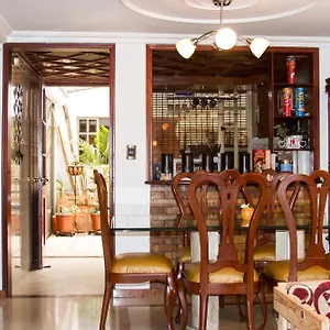 D'lujo Bed and breakfast